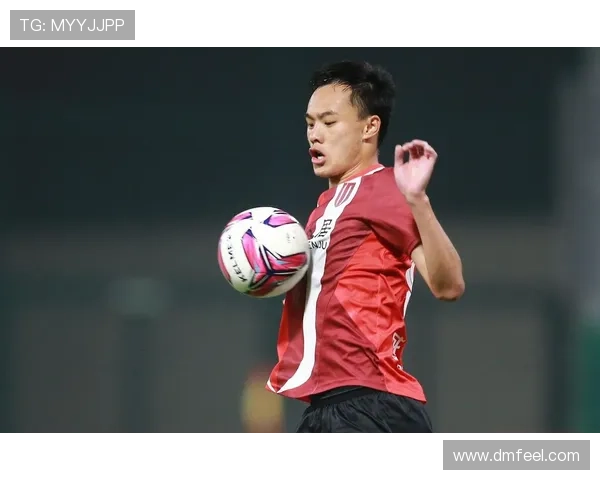 记者称刘若钒伤情复杂需休养