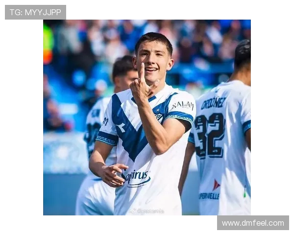 从冷板凳到新偶像：蒂亚戈·费尔南德斯的逆袭