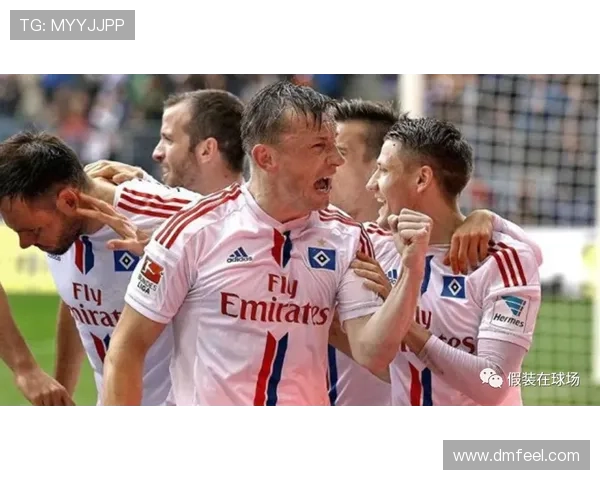 不明人士在不莱梅汉堡赛后厕所纵火事件